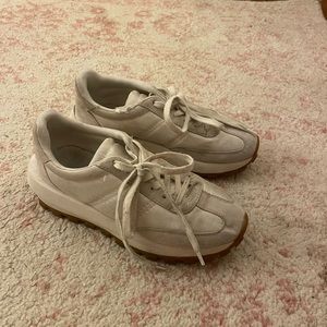 Platform white tennis shoes